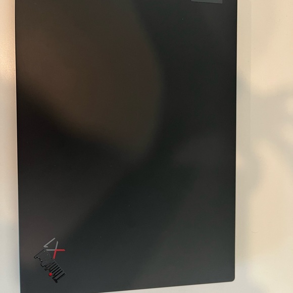 Brand NEW Lenovo ThinkPad X1 Nano Carbon Gen 2 - Picture 4 of 11